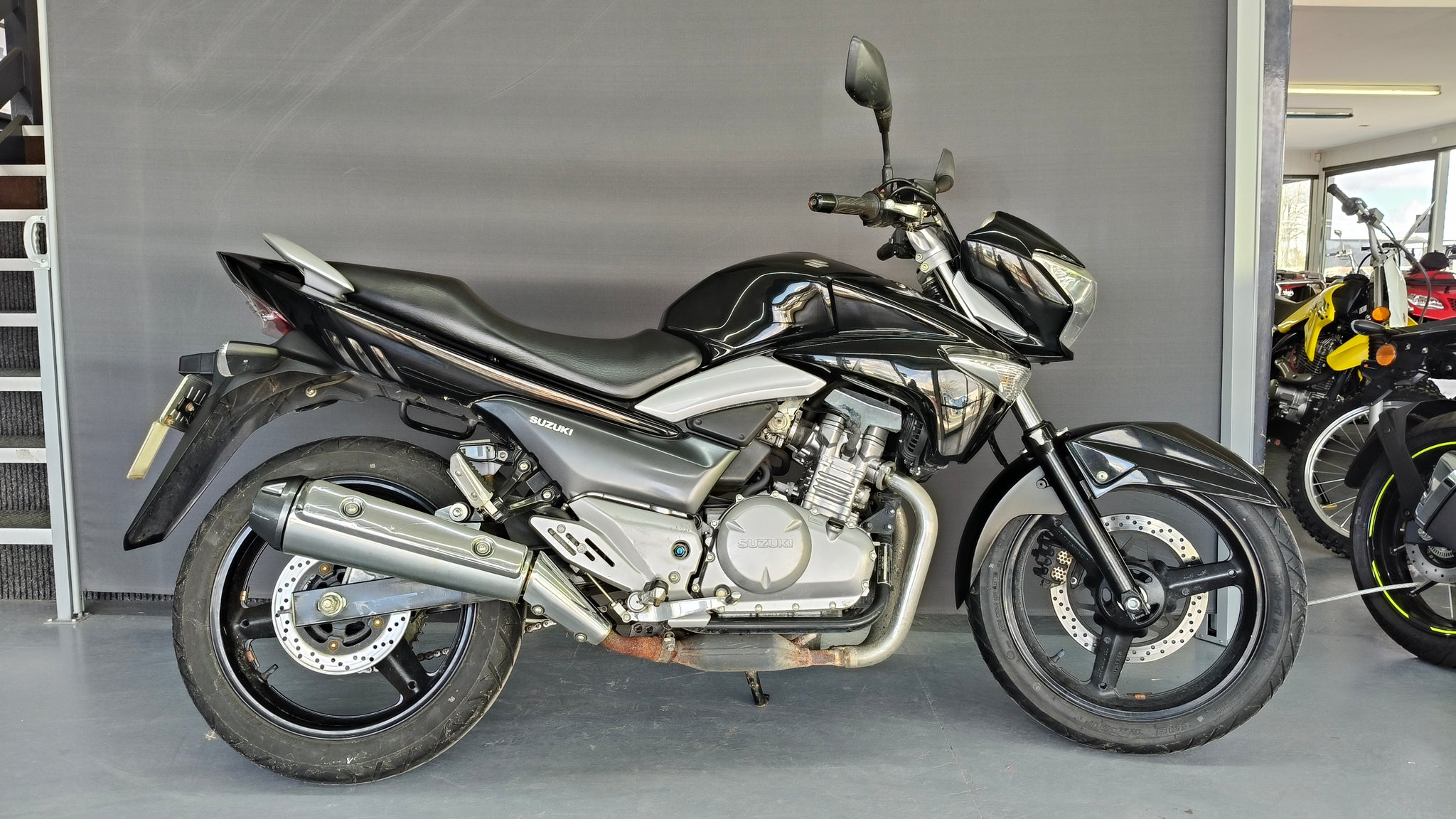 Suzuki GW250 2016